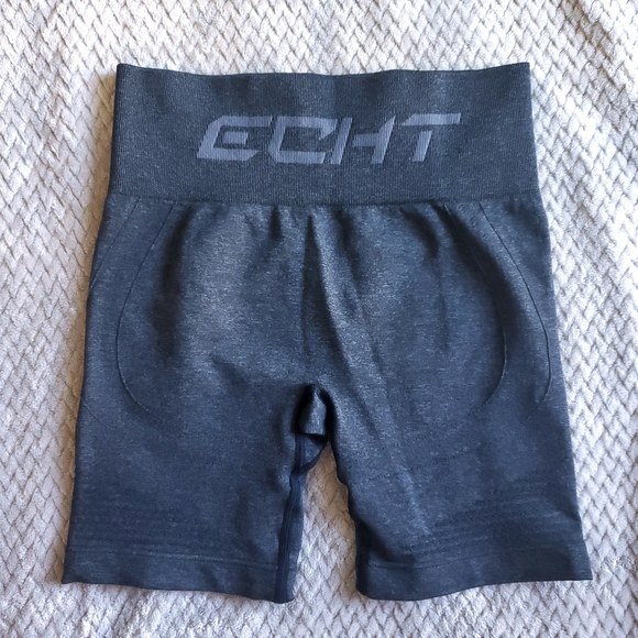 Sold - Picture 4 of 7